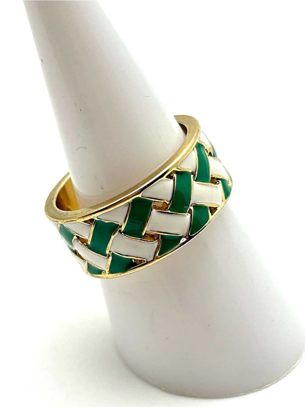 Ann Taylor Green and White Band Ring Size 8